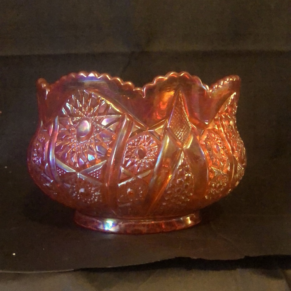Imperial carnival glass bowl scalloped edges, iridescent starbursts EUC VTG